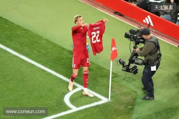 埃基蒂克：期待重回马赛主场踢球，那里有着难以置信的球迷