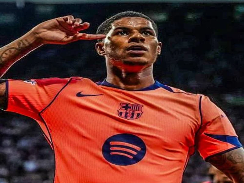 目标有变？弗里克更青睐曼城边锋，拉什福德买断遇财务阻力