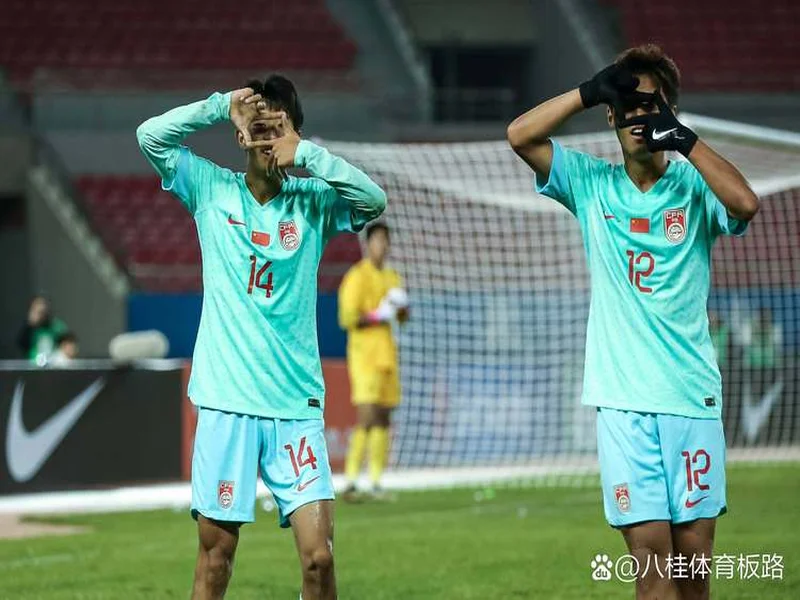 8000万先生无缘战国足！官方：姆伯莫因伤退出喀麦隆本期国家队